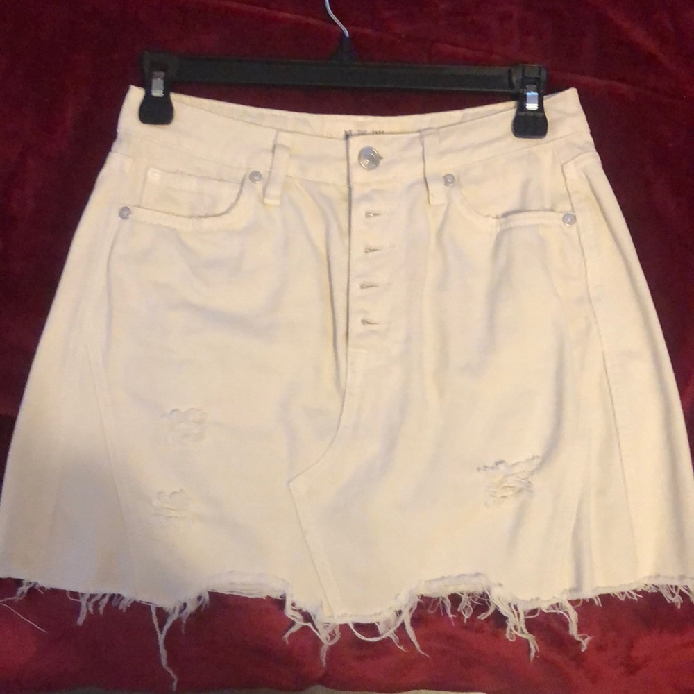Free people off white denim skirt 26